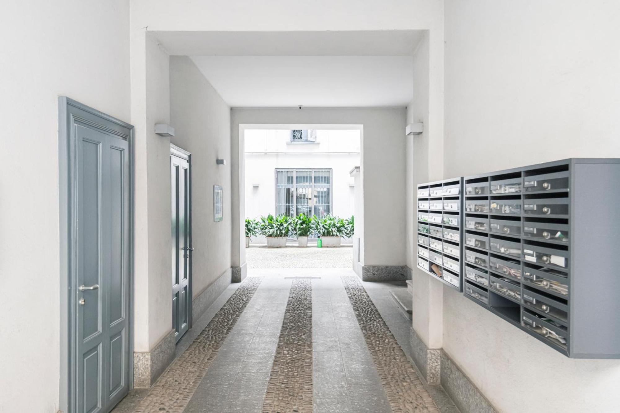 Easylife - Appartamento Elegante Moderno E Accogliente - La Tua Oasi In Citta Милан Экстерьер фото