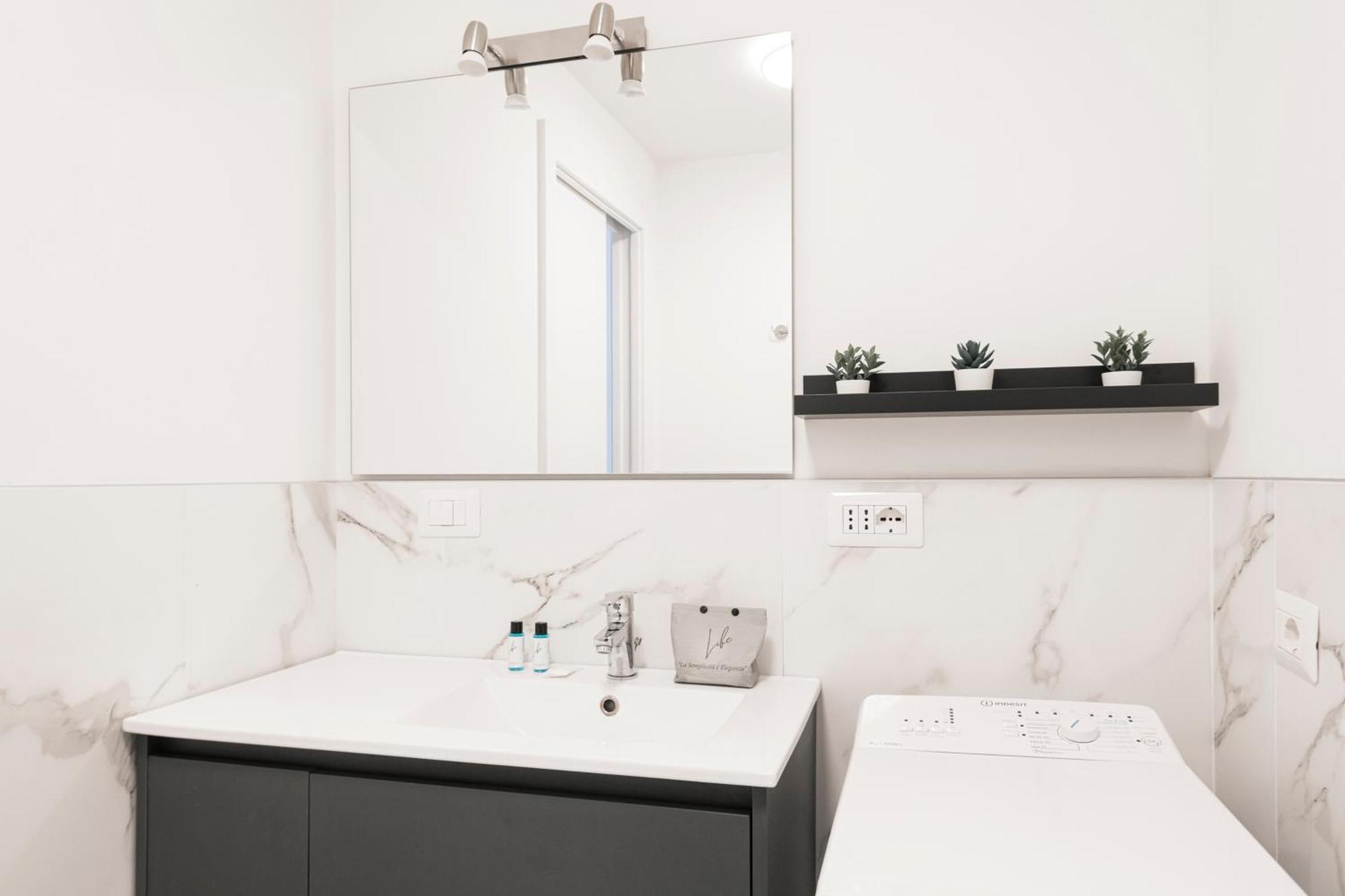 Easylife - Appartamento Elegante Moderno E Accogliente - La Tua Oasi In Citta Милан Экстерьер фото